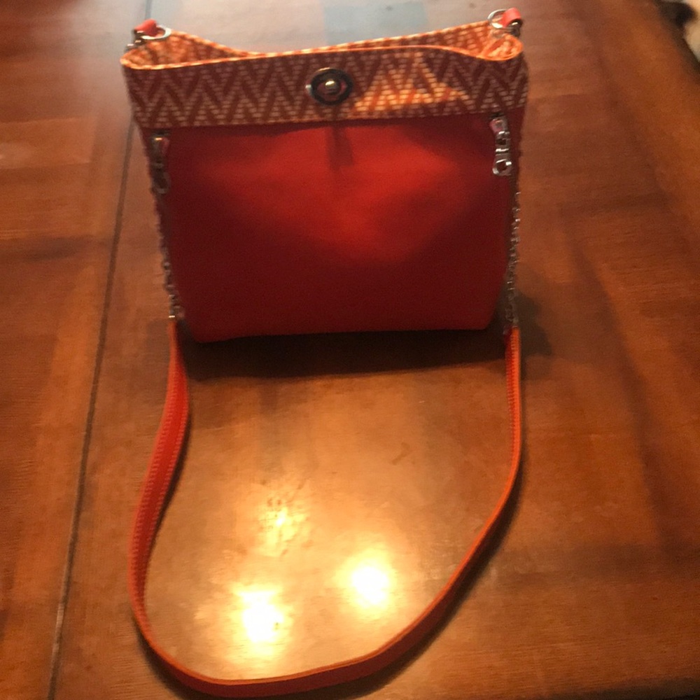 SAS purse